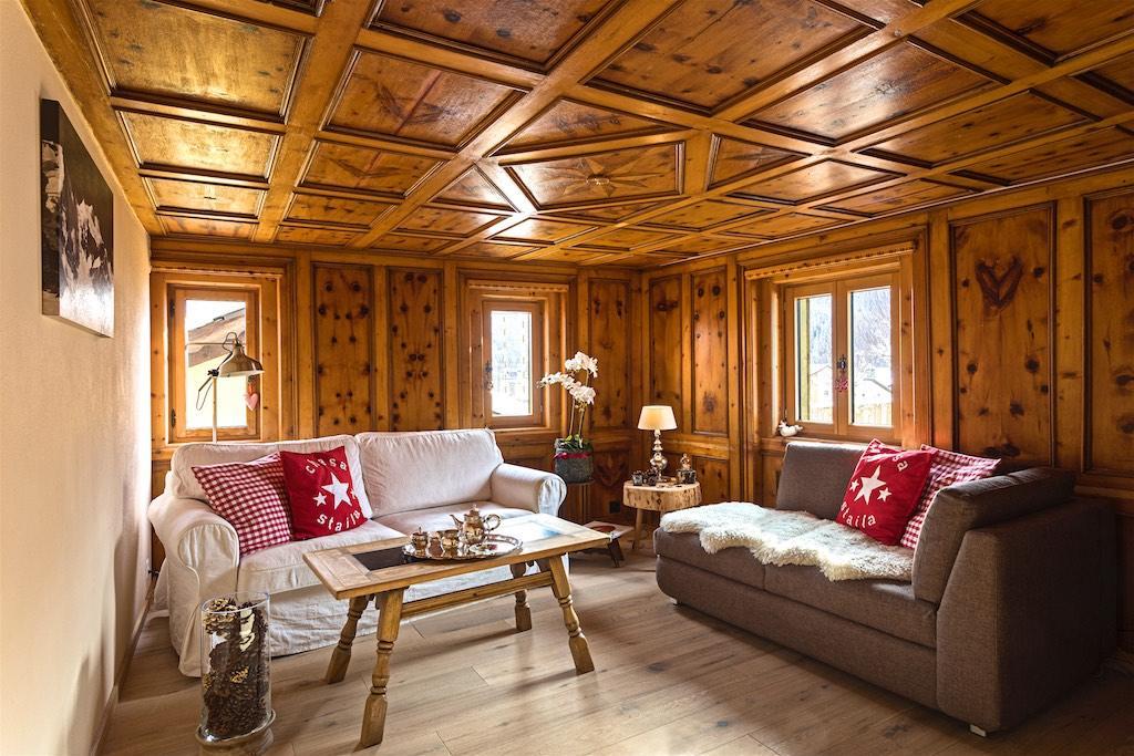 Hotel Chesa Staila Ла-Пунт-Чамуэшч Экстерьер фото